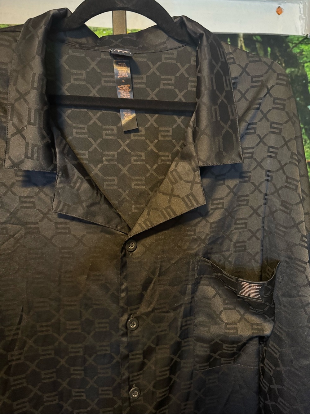 Fenty XL Men's Black Patterned Button-Up Shirt - Picture 3 of 10